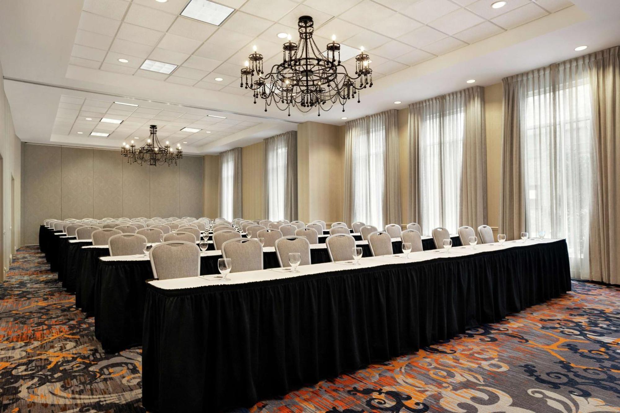 Hilton Garden Inn New Orleans Convention Center Εξωτερικό φωτογραφία